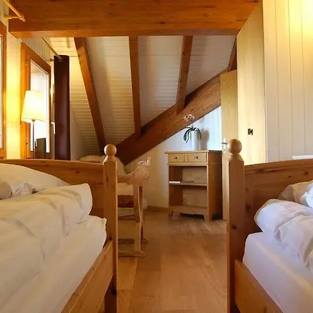 Hotell Hameau Les Cleves 3*